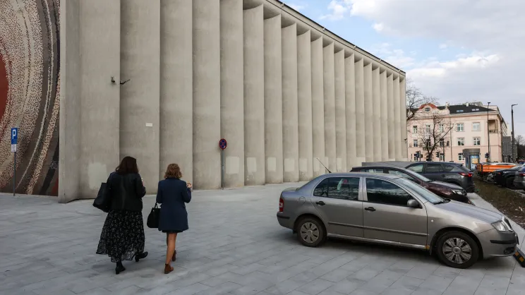 Parking pod Kinem Kijów