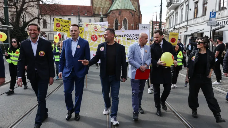 Protest przeciwko budowie trasy S7