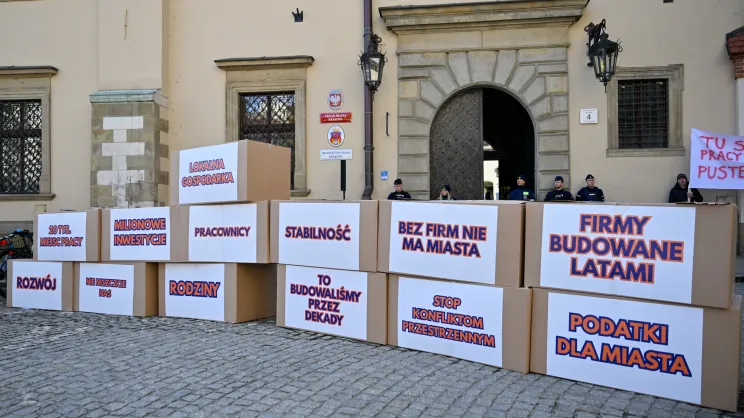 Protest przeciwko zagospodarowaniu terenów na Rybitwach