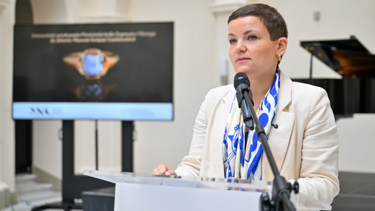 Przekazanie pierścienia króla Zygmunta I Starego do Muzeum Książąt Czartoryskich