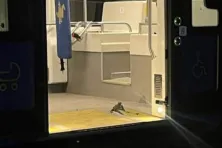 Uszkodzona podłoga tramwaju na ul. Starowiślnej