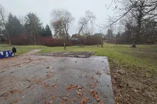 Miejsce po skateparku w parku Lilii Wenedy