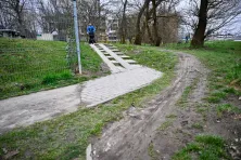 Brakujący fragment ścieżki rowerowej przy Wildze