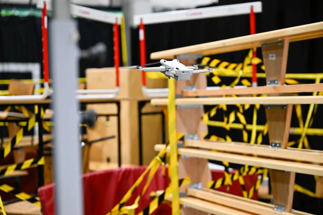 Zawody ropbotów ROBOCOMP na AGH