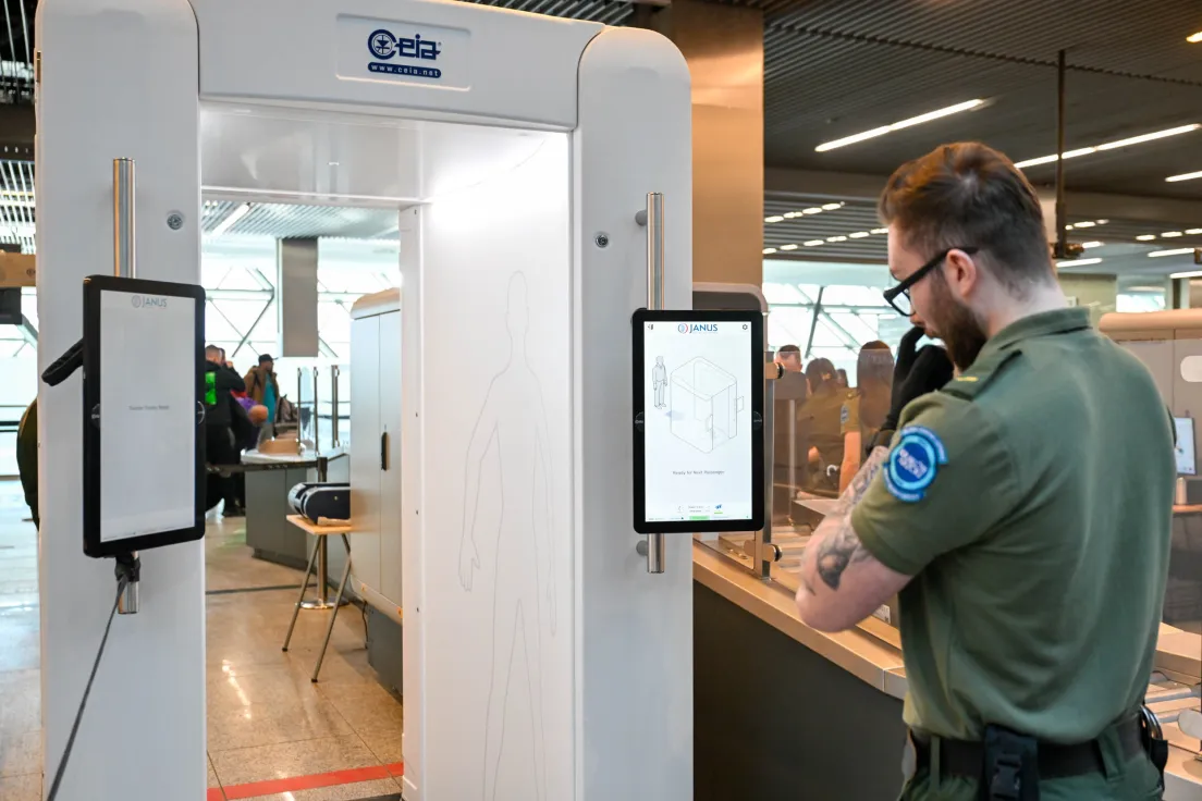 Skaner Body Scanner na lotnisku w Balicach