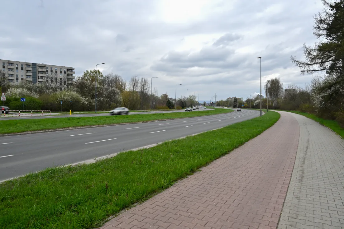 ul. Stella-Sawickiego na wysokości osiedla Avia