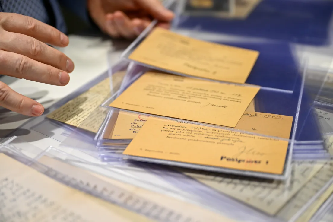 Listy i dokumenty więźnia obozów koncentracyjnych