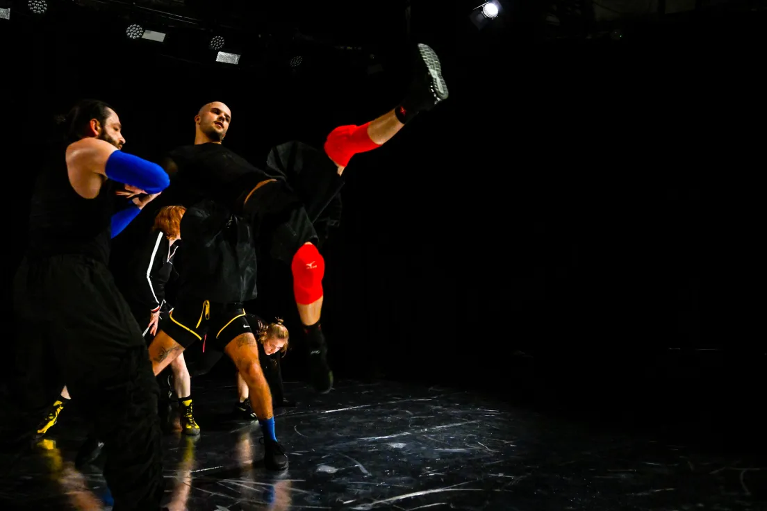 Spektakl „SWEAT” w Teatrze Groteska